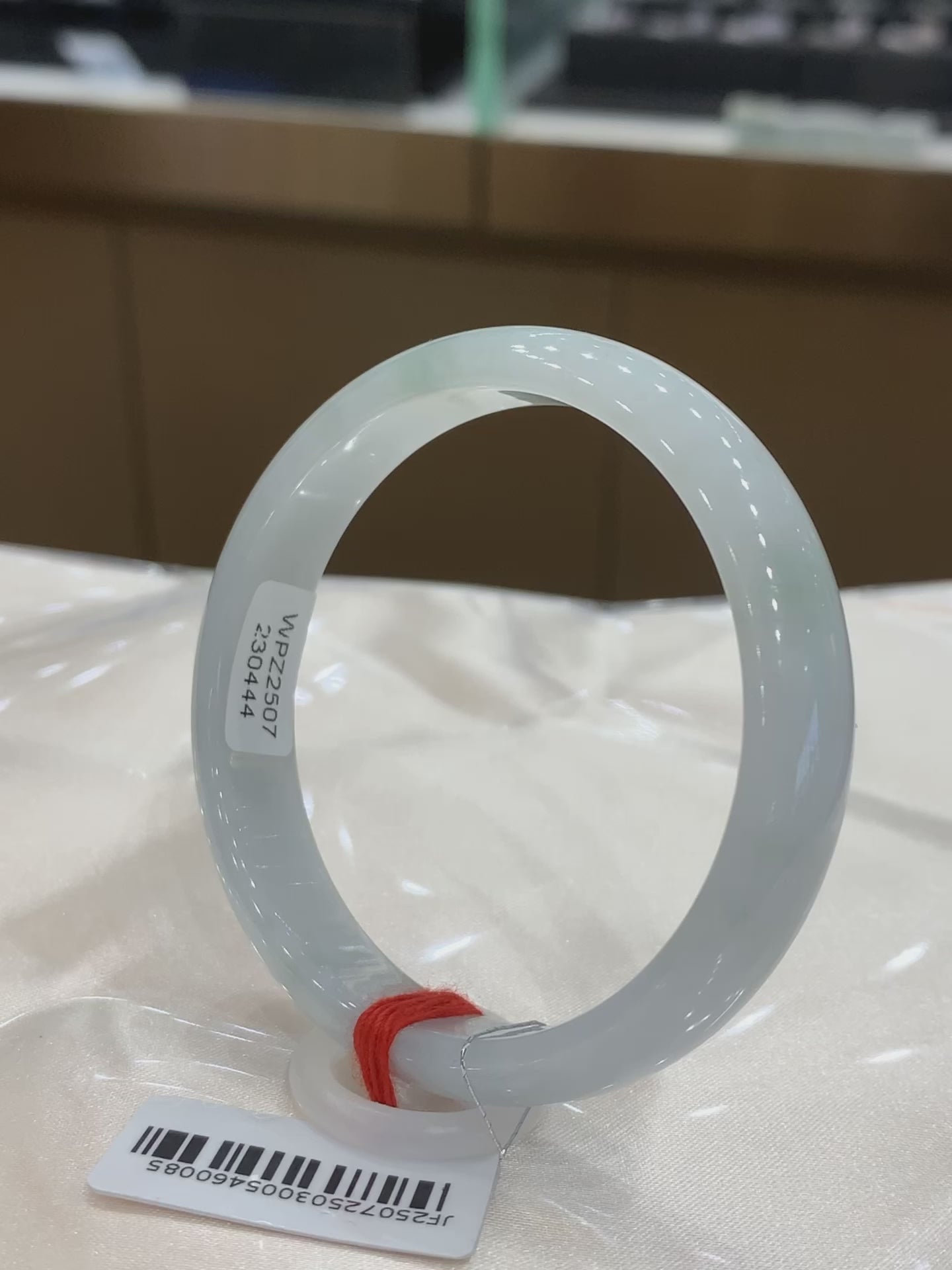 Jadeite bangle 52.5mm*11.3mm*5.8mm