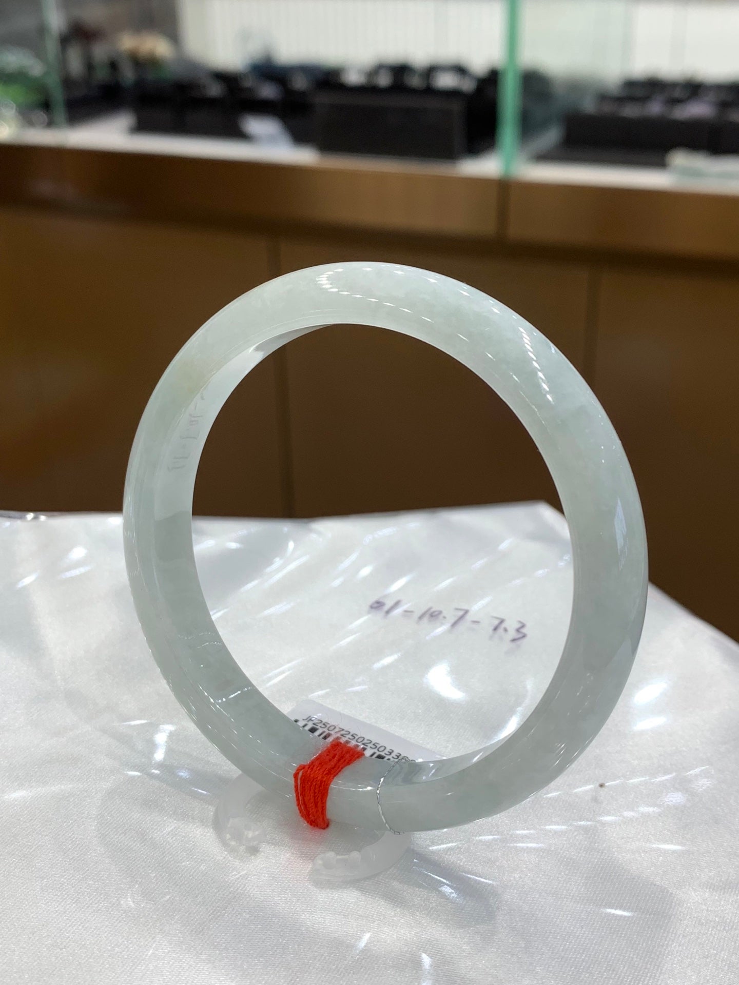 Jadeite bangle 61mm*10.7mm*7.3mm